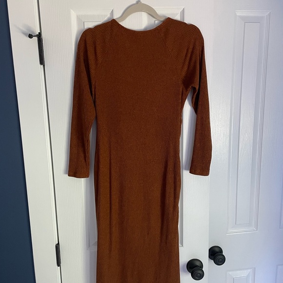 Maternity Tie-Front Bodycon Dress - Picture 3 of 4